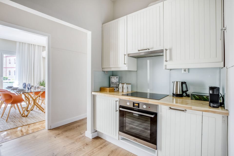 Fully equipped Kitchen , with everything that you may need for your stay!