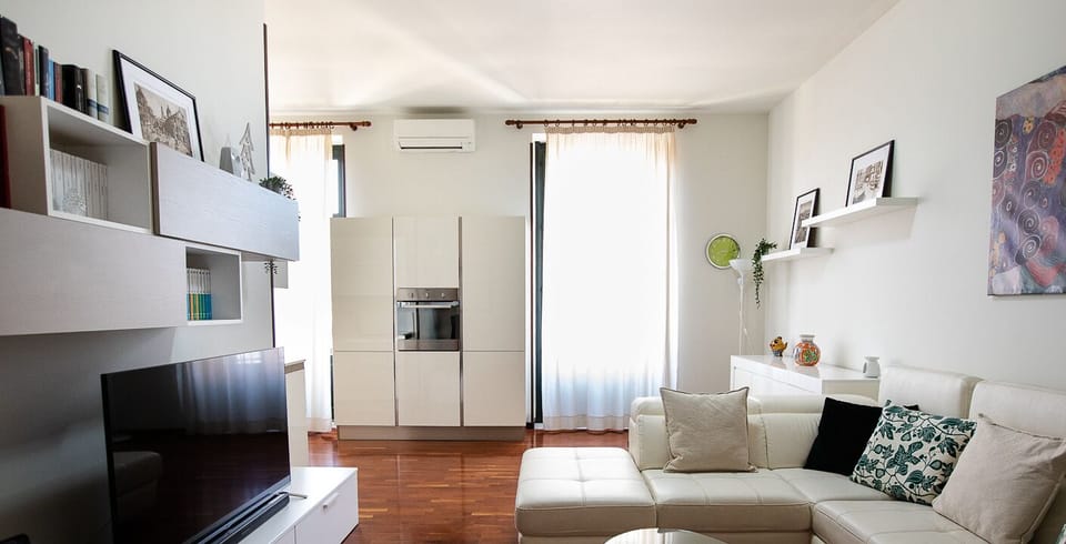 Apartment | Living room | 24-inch flat-screen TV with digital channels, TV