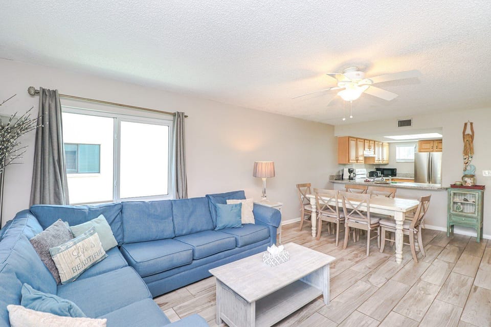 St. Augustine Beach Rentals Living Room