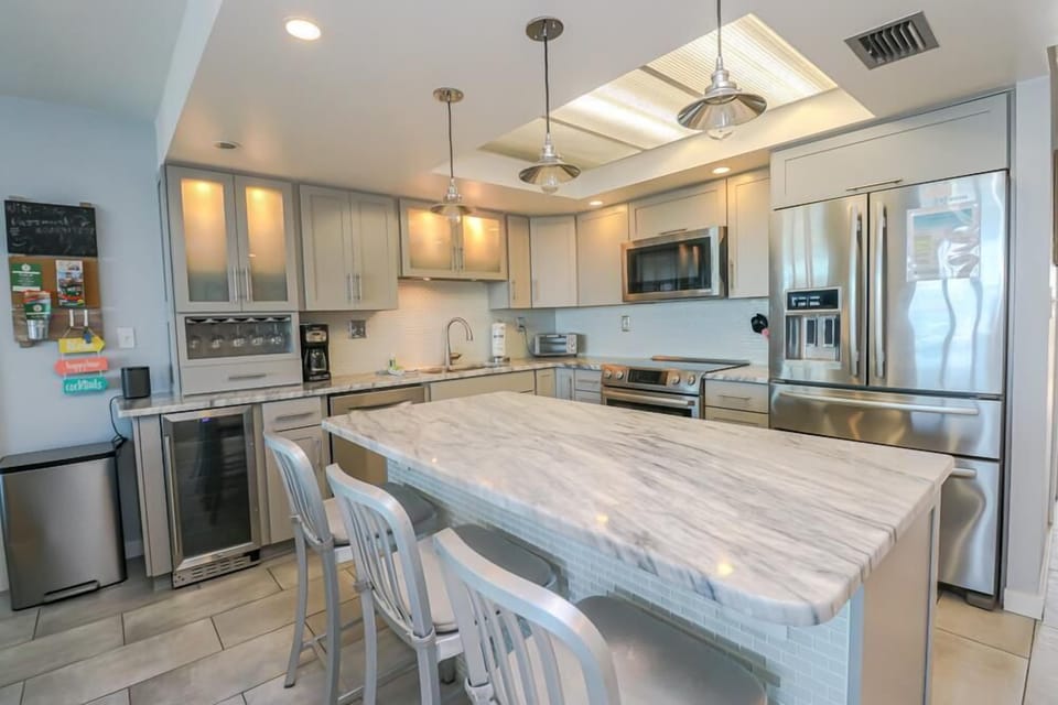 St. Augustine Beach Rentals STUNNING Kitchen