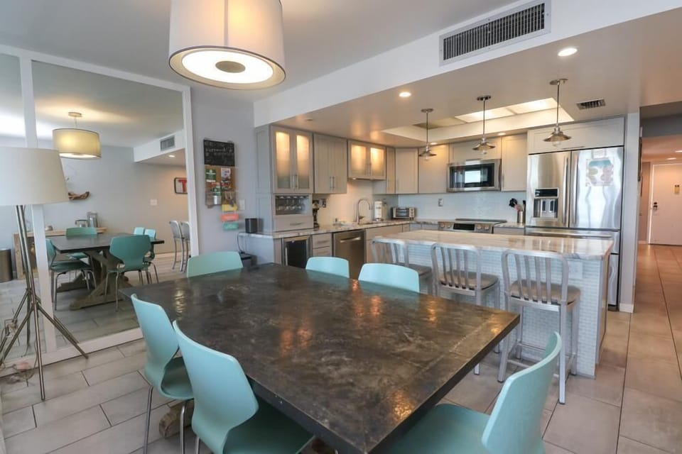 St. Augustine Beach Rentals Dining Room