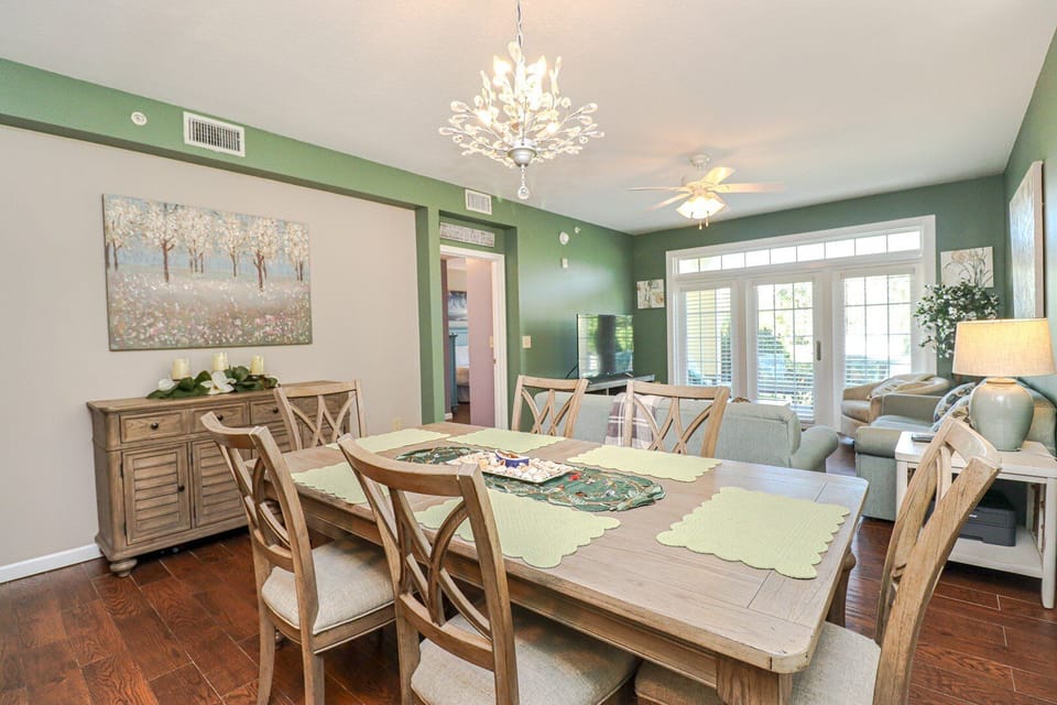 St. Augustine Beach Rentals Dining Room