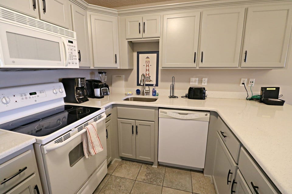 Beach Rentals in St. Augustine Kitchen