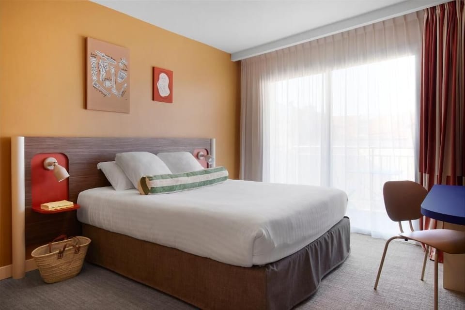 Premium Double Room | Minibar, in-room safe, desk, soundproofing