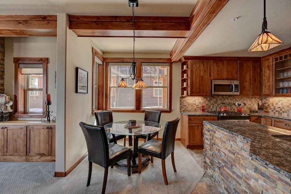 Condo, 2 Bedrooms | Private kitchen | Fridge, microwave, oven, coffee/tea maker