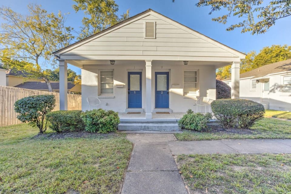 Gated comfort, cottage charm, and that unmistakable Memphis vibe.