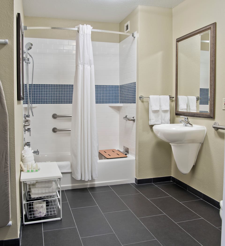 Suite, 1 Bedroom, Accessible, Kitchen (Accessible Tub) | Bathroom | Combined shower/tub, free toiletries, hair dryer, towels