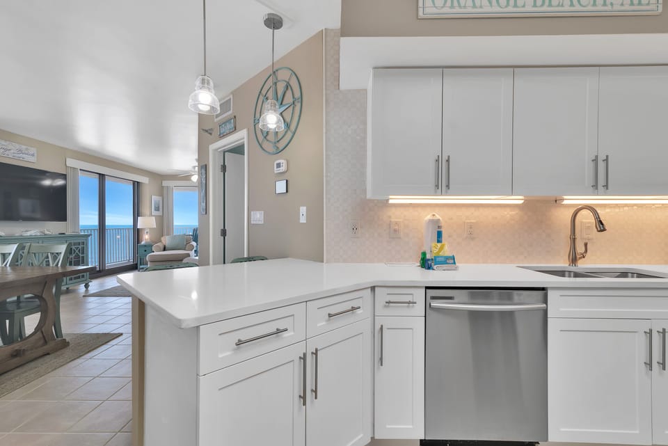Fully equipped kitchen