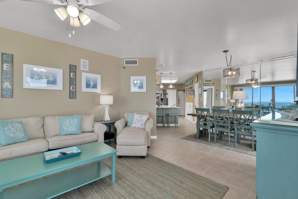 Open Living Plan with Views all around