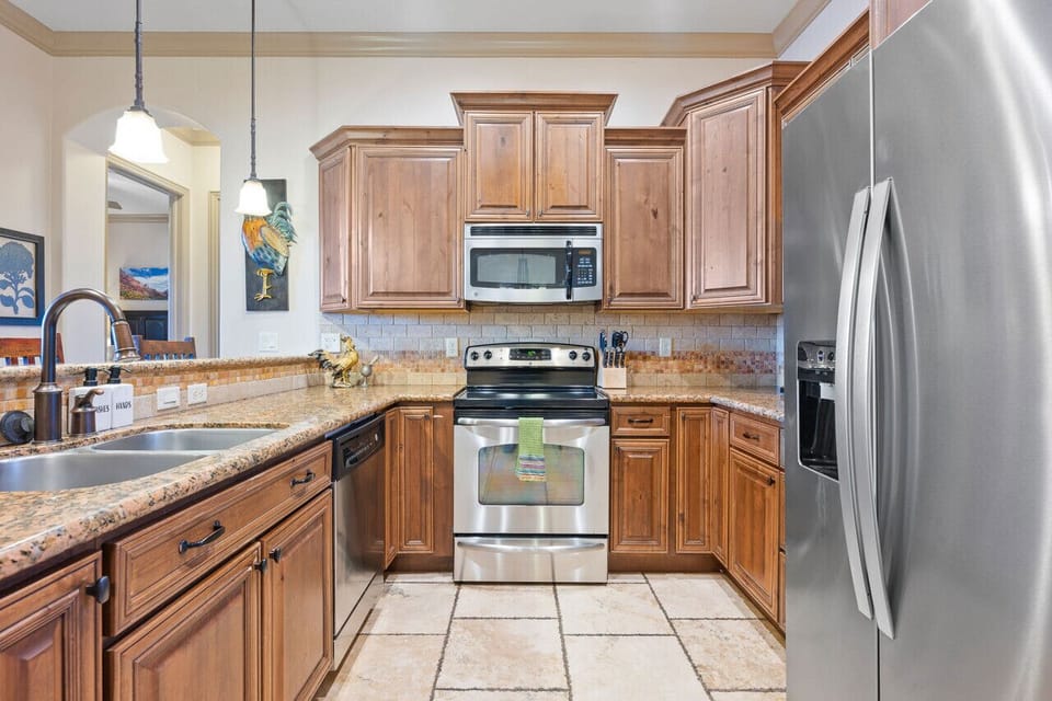 Fully stocked kitchen