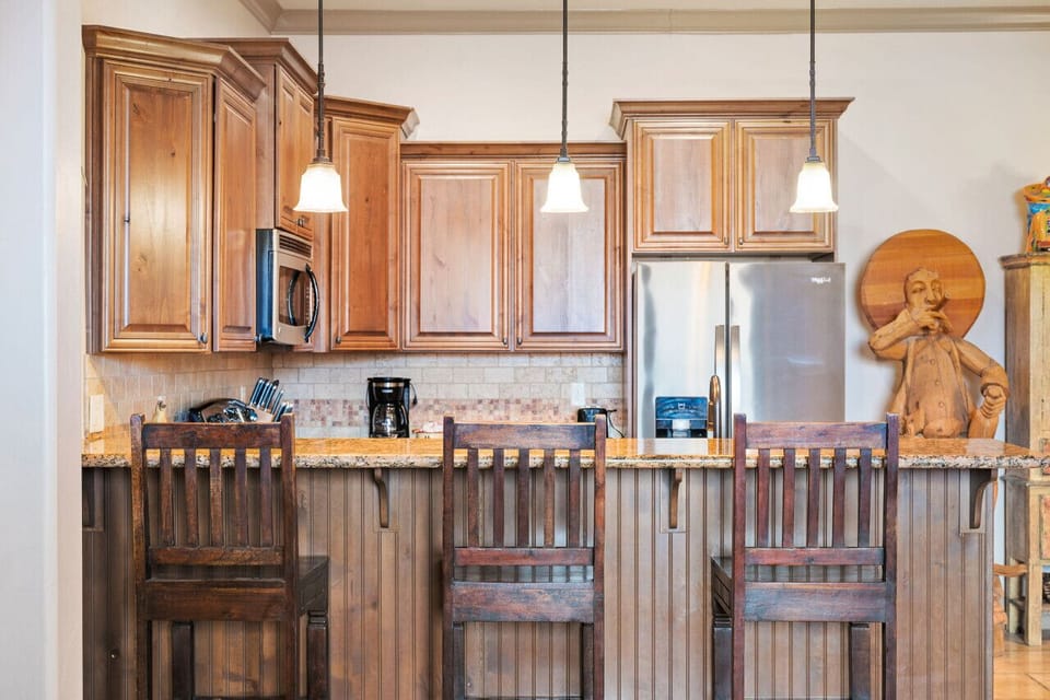 Kitchen with bar seating