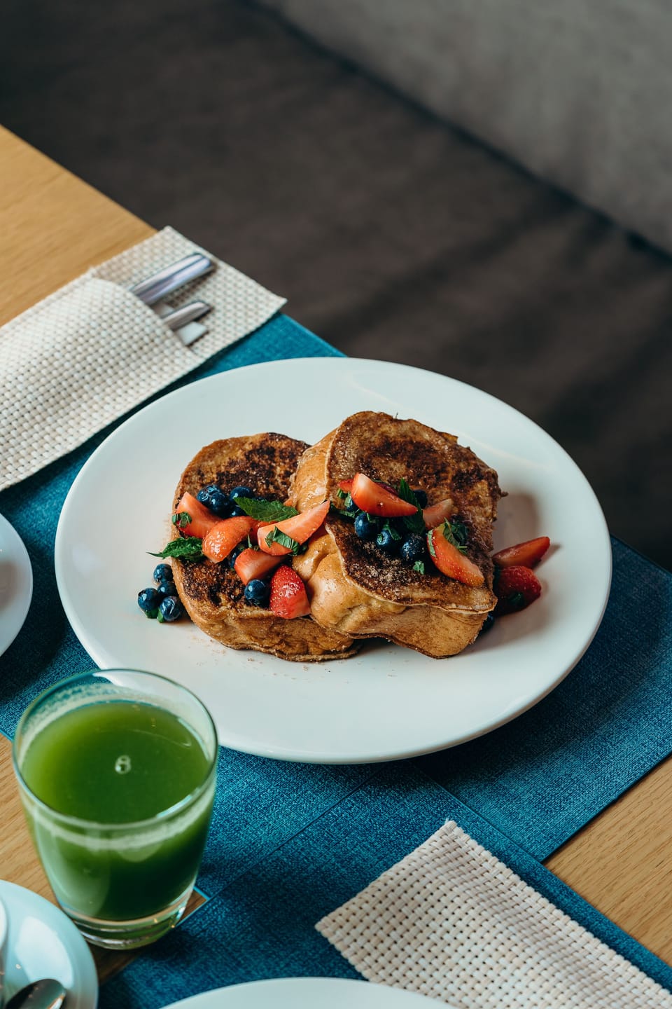 Daily continental breakfast for a fee