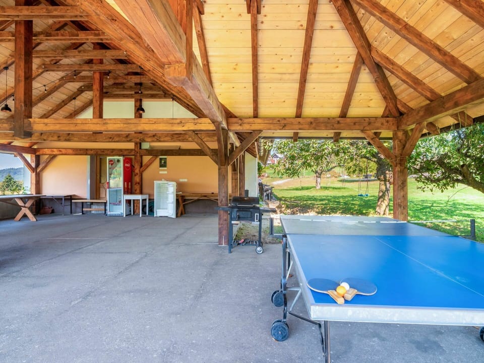 Property, Building, Shade, Architecture, Interior Design, Wood, Plant, Leisure, Sports Equipment, Floor