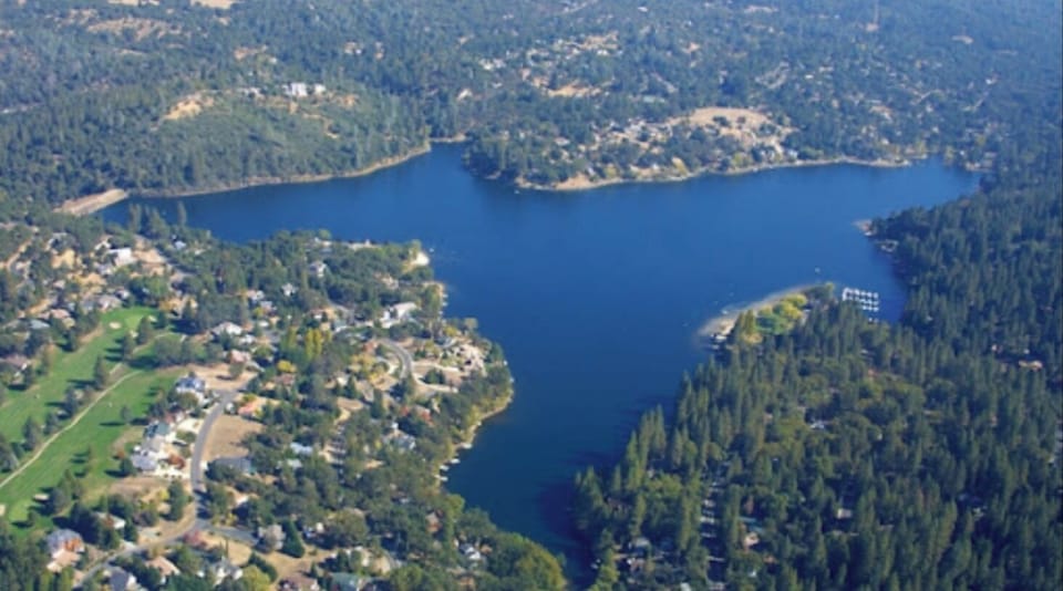 Spectacular views in Pine Mountain Lake