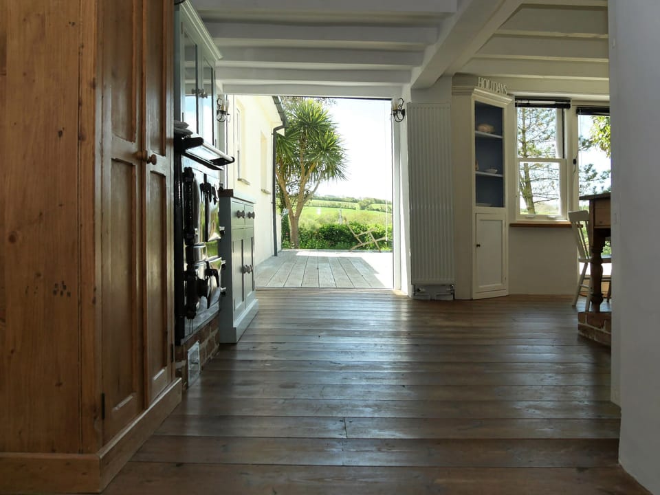 Cottage | Interior