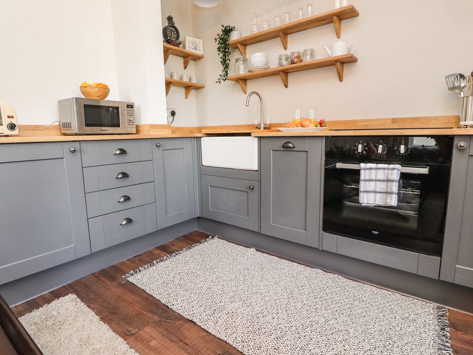 Cottage | Interior