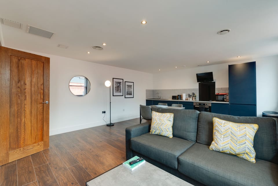 Apartment | Living area | 48-inch flat-screen TV with cable channels, Smart TV, Netflix