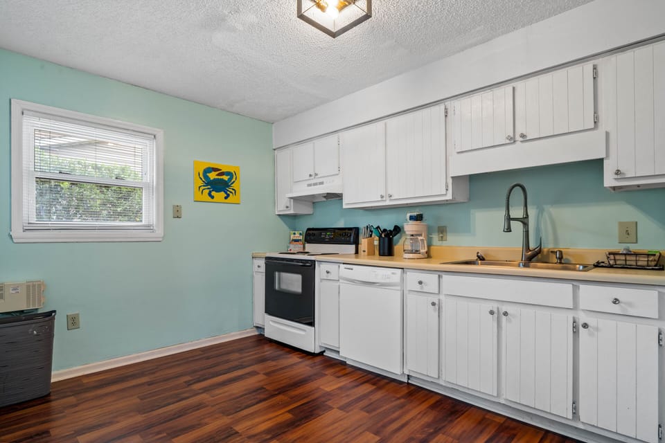 Downstairs kitchen