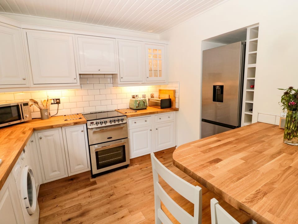 Cottage | Interior