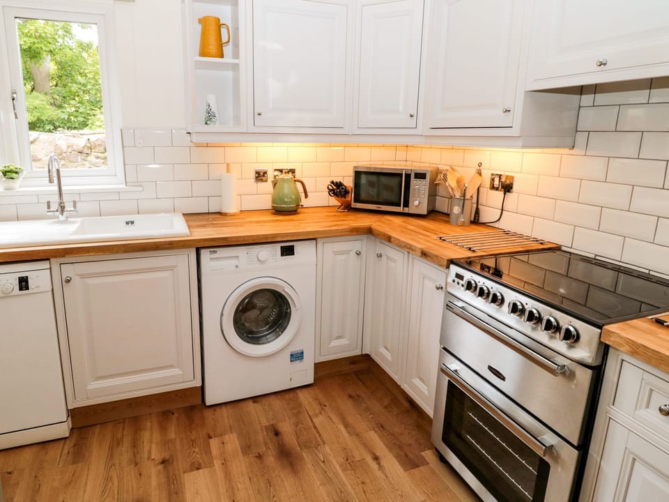 Cottage | Interior