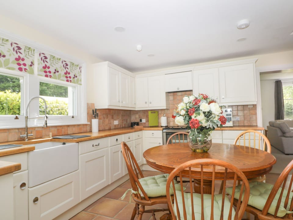 Cottage | Interior