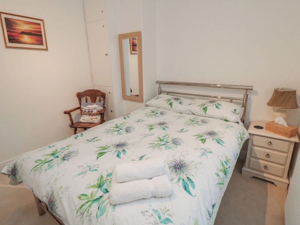 Cottage | 3 bedrooms, individually decorated, individually furnished, free WiFi