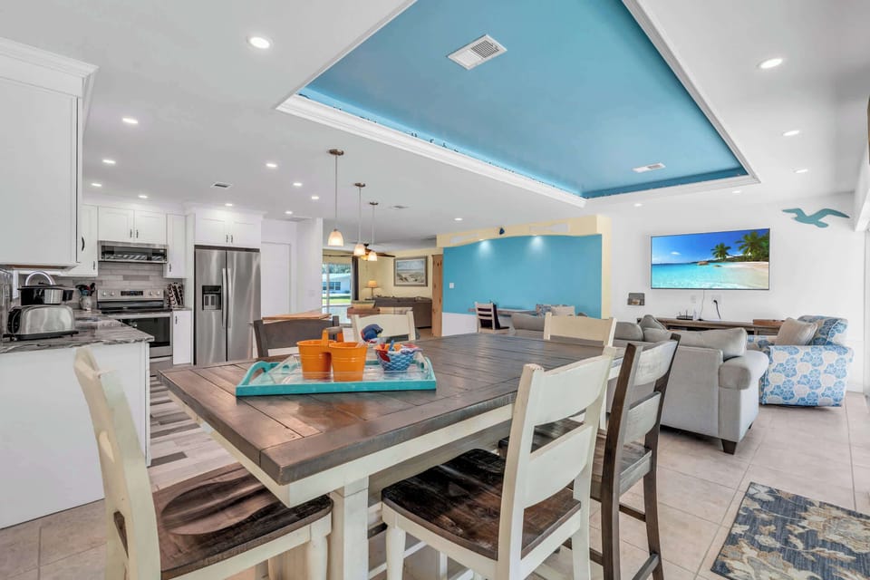 The dining room has easy access to the kitchen to make clean up a breeze! 