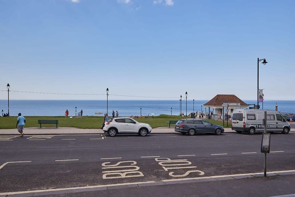 Sand & Surf, Whitby - Host & Stay