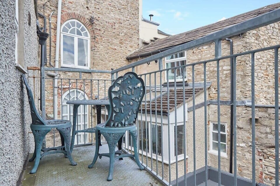 Rosedale House, Richmond - Host & Stay
