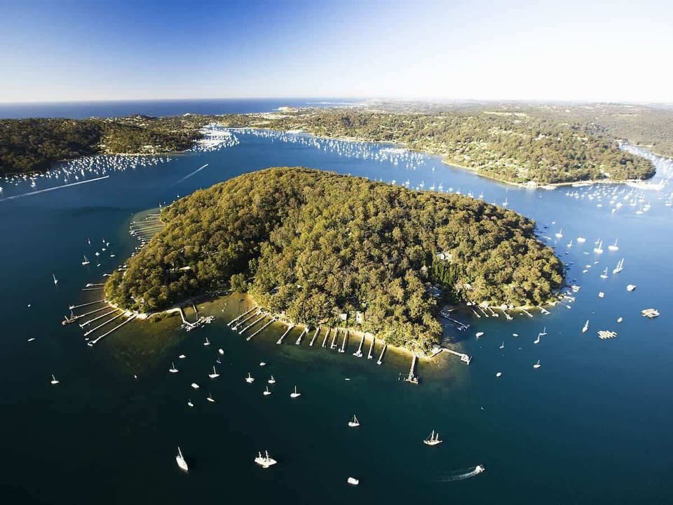 Pittwater Kayaking is a must during your stay. We provide the kayaks!