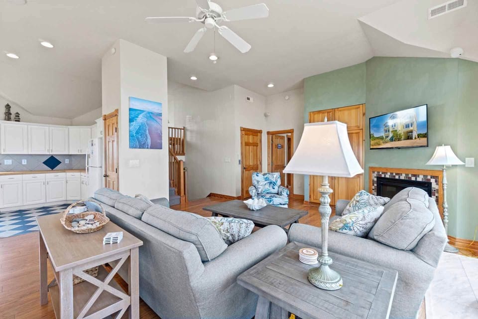 Surf-or-Sound-Realty-956-Serendipity-Great-Room-3