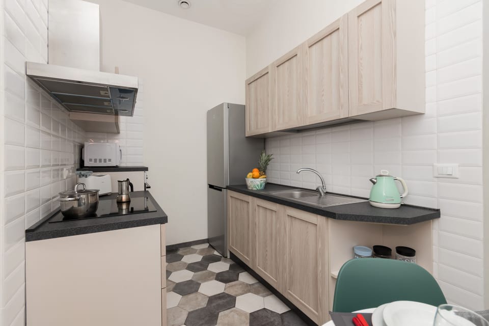 Apartment | Private kitchen | Fridge, microwave, oven, stovetop