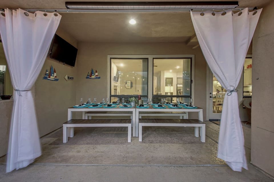 Enjoy your group  meals outside at our expansive dining table. Sure to fit all your guests!