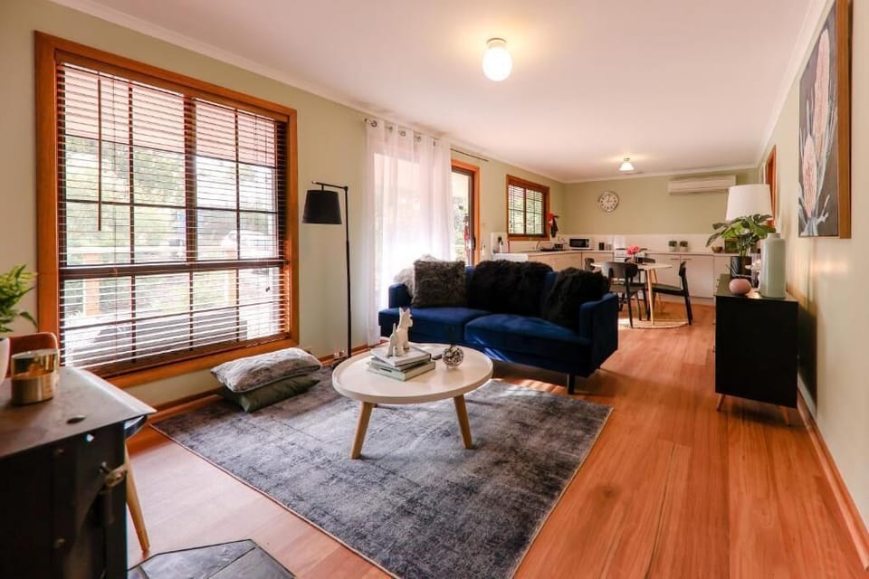 Premium House, 3 Bedrooms | Private kitchen | Full-size fridge, microwave, oven, stovetop