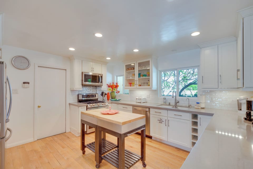 Main Home | Kitchen | Cooking Basics | Keurig & Drip Coffee Makers