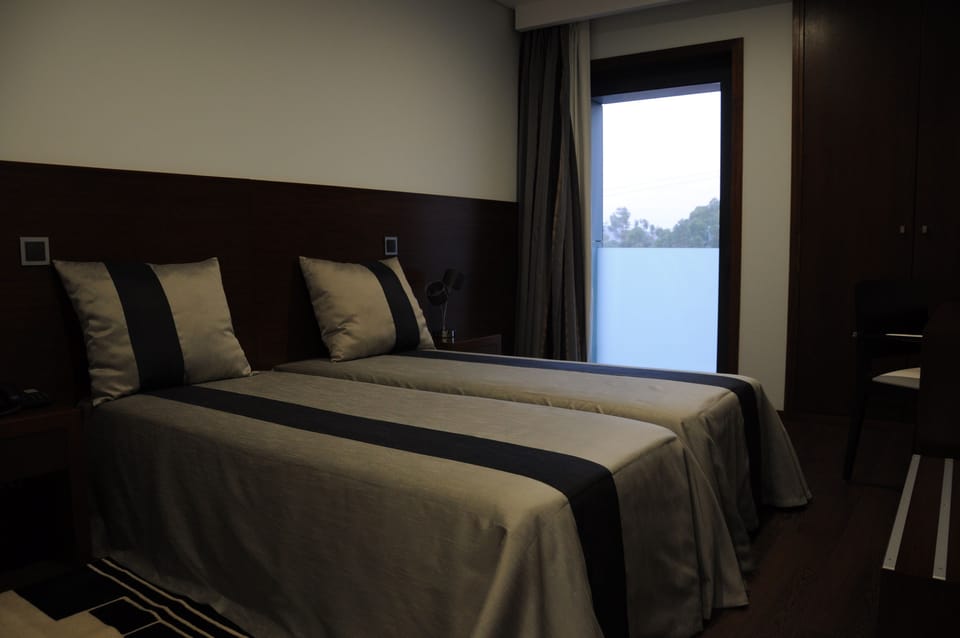 Standard Single Room (1st Floor) | Desk, blackout drapes, soundproofing, cribs/infant beds