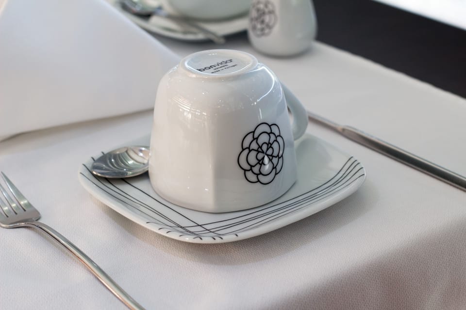 Daily continental breakfast (EUR 12 per person)