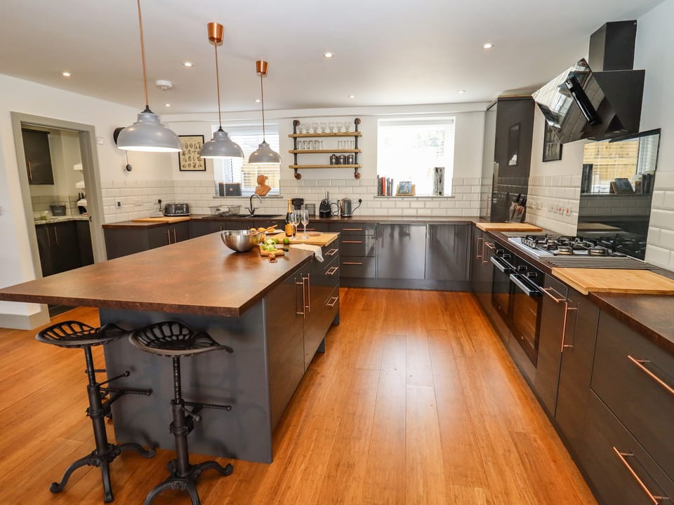 Cottage | Interior