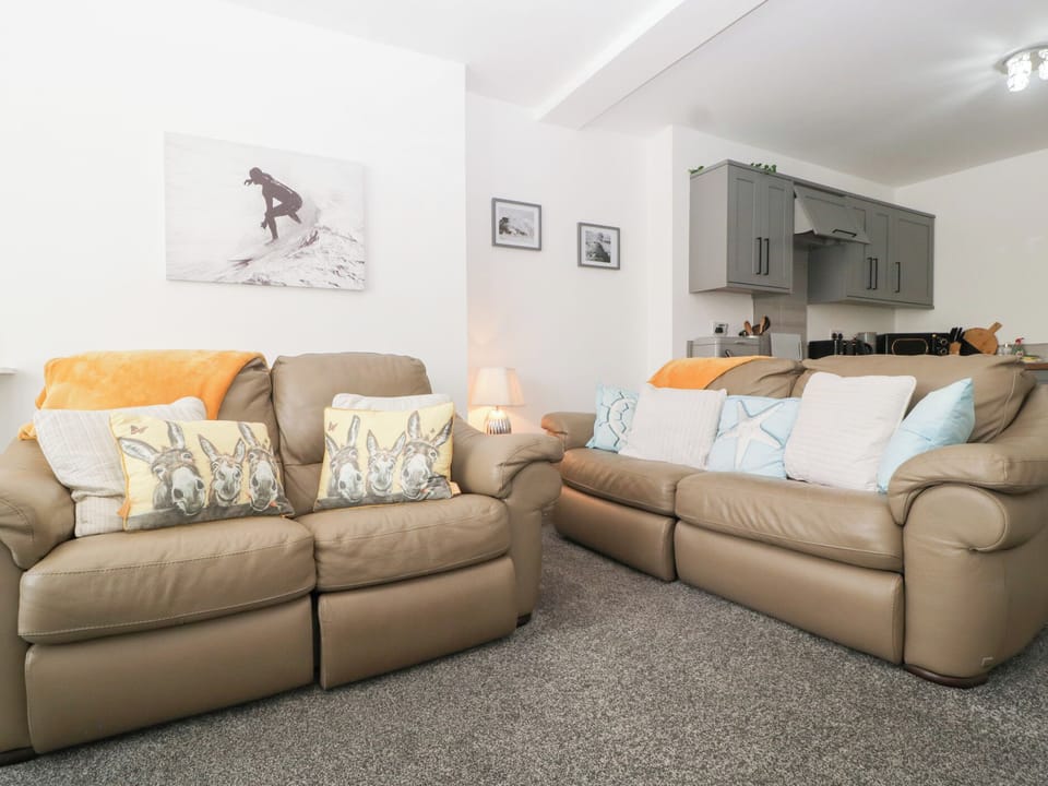 Cottage | Living area