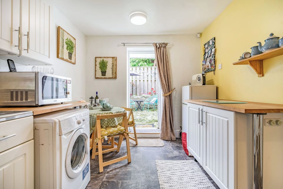 Cottage | Interior