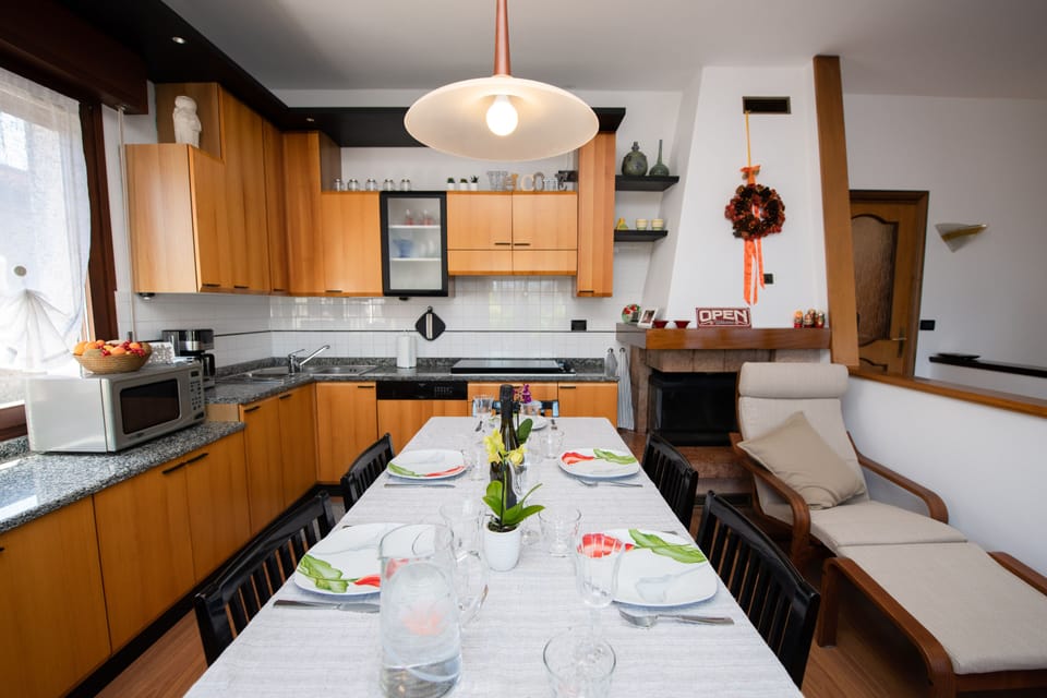Classic Apartment, 2 Bedrooms | Private kitchen | Fridge, stovetop, electric kettle, cookware/dishes/utensils