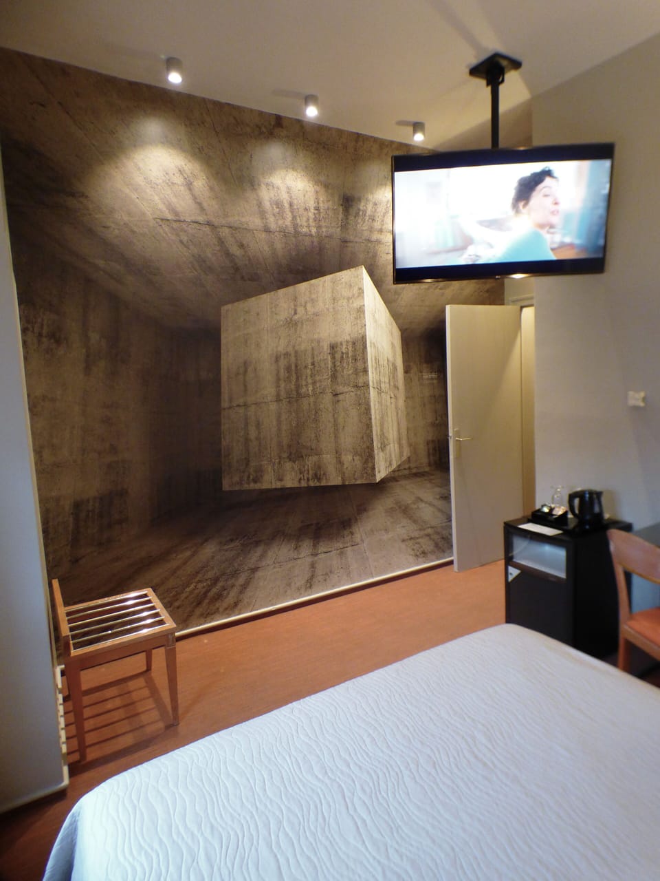 Executive Double Room | Premium bedding, individually decorated, desk, laptop workspace