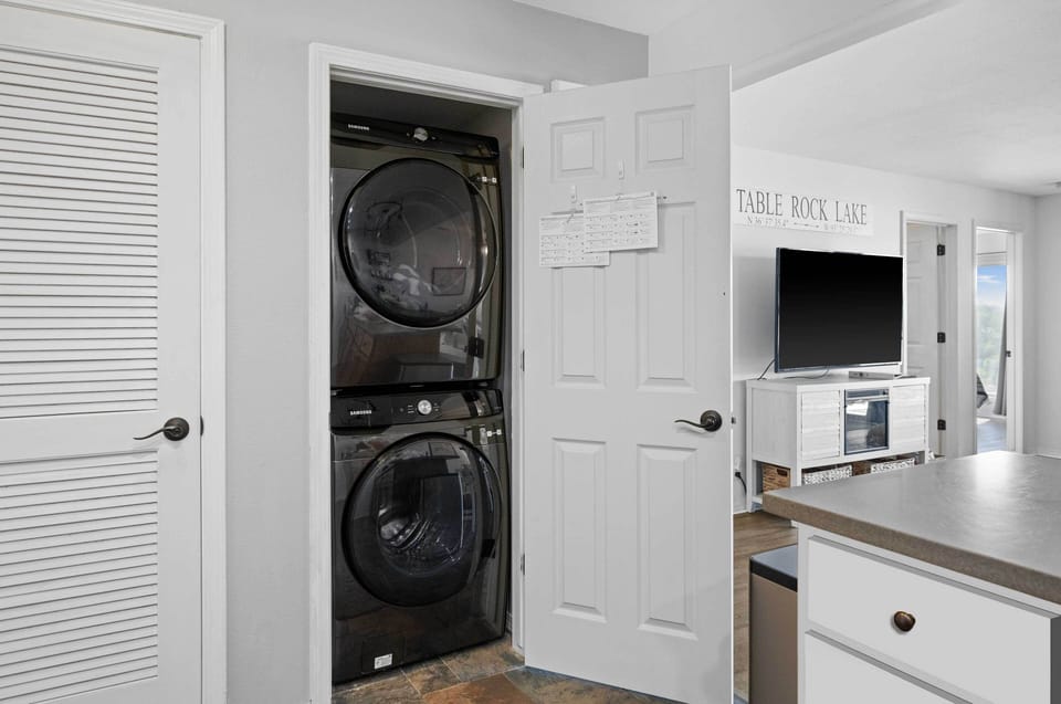 In-Unit Laundry | Washer & Dryer