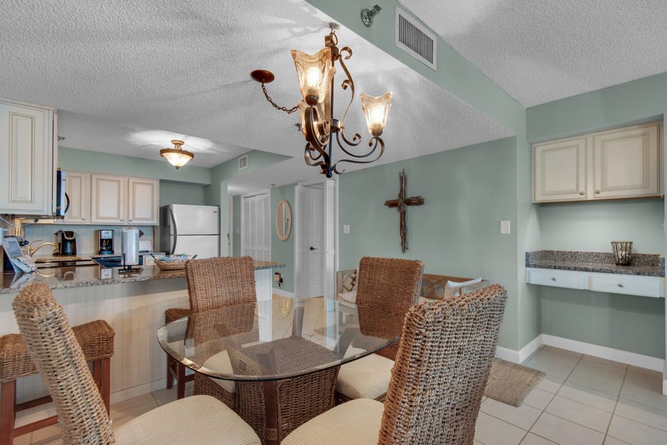 BeachCrest 703