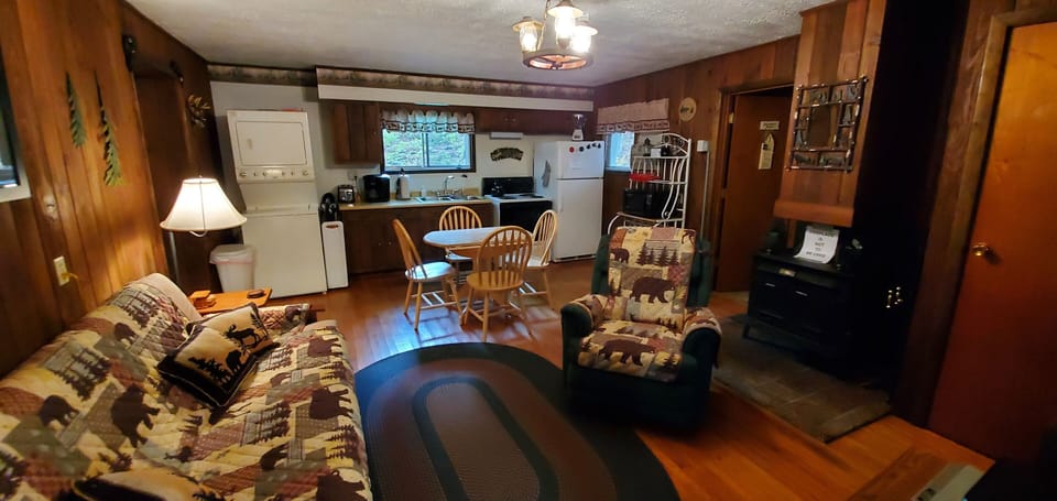 Kitchen complete with washer/dryer for your convenience.