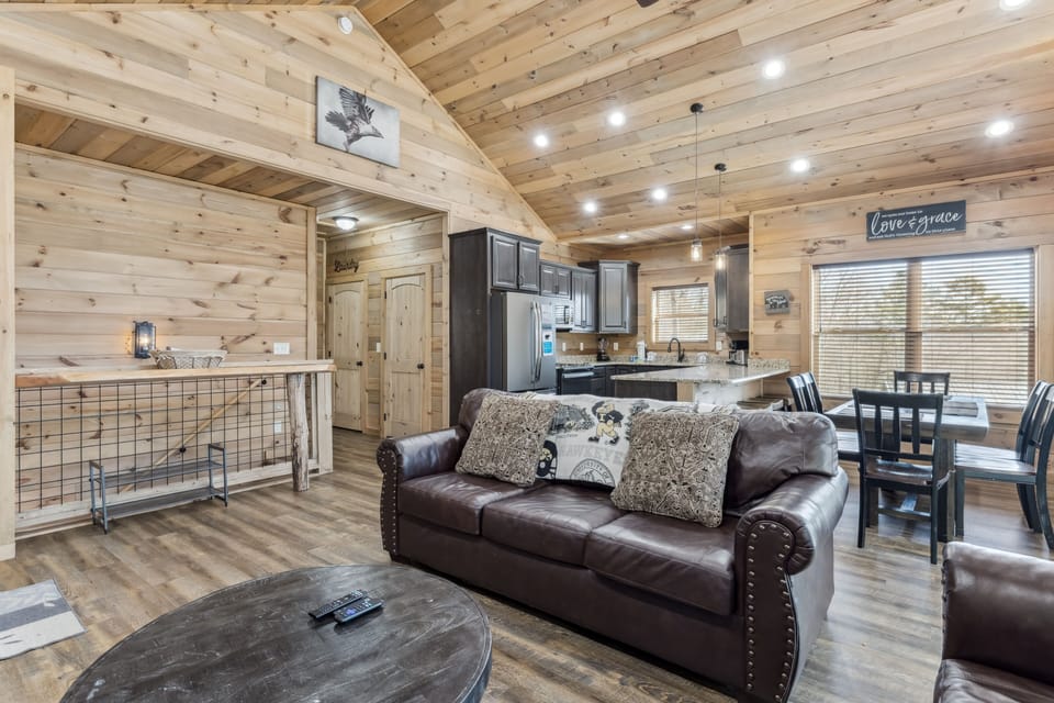 Cabin, 3 Bedrooms | Living area | Smart TV