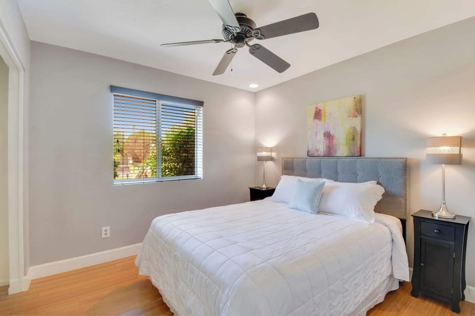 Bedroom 2, Queen 