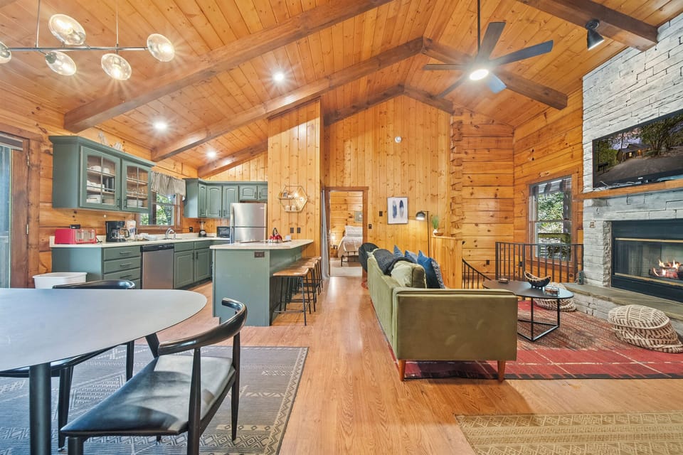 Light, open, and welcoming, The Owl's Nest is your home away from home.