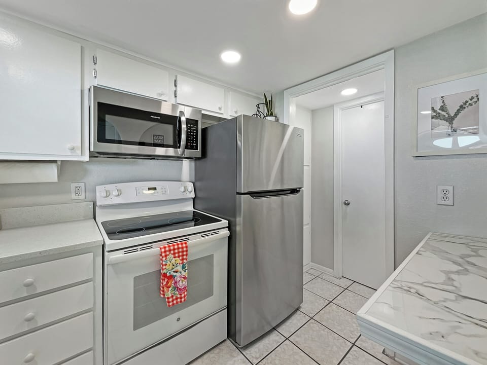 Everything you-party need in your kitchen, we love to accommodate.