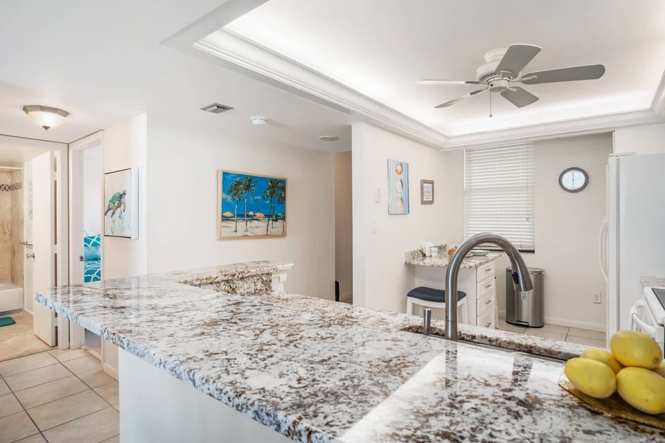 There are beach views from every angle in this kitchen ;-)